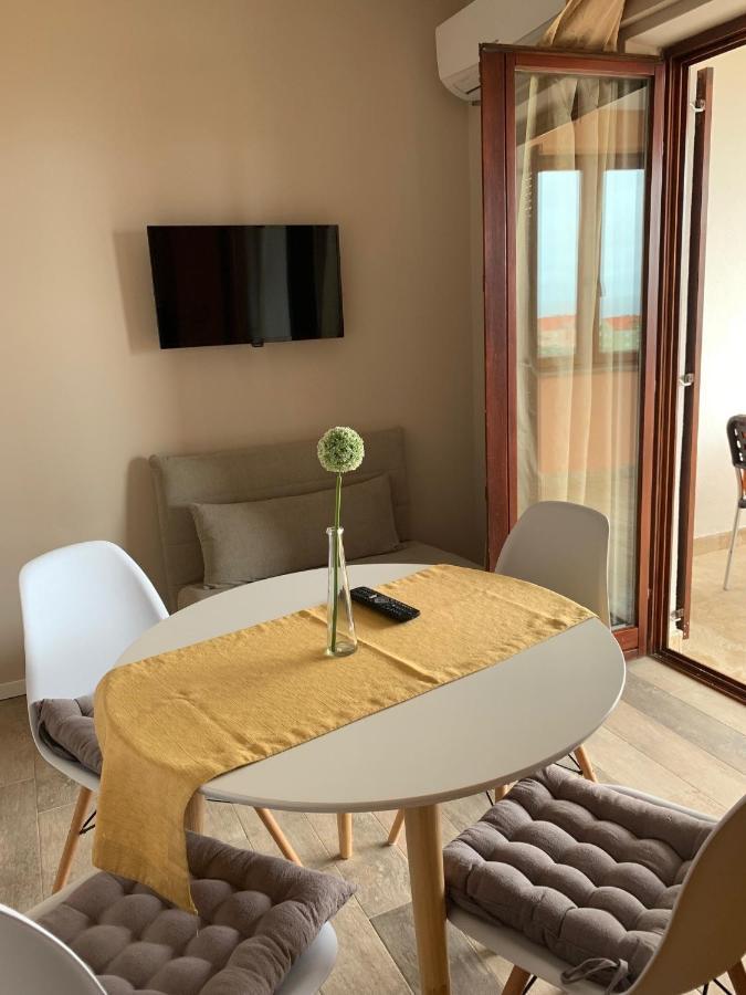 Family Friendly Apartments With A Swimming Pool Povljana, Pag - 244 Buitenkant foto