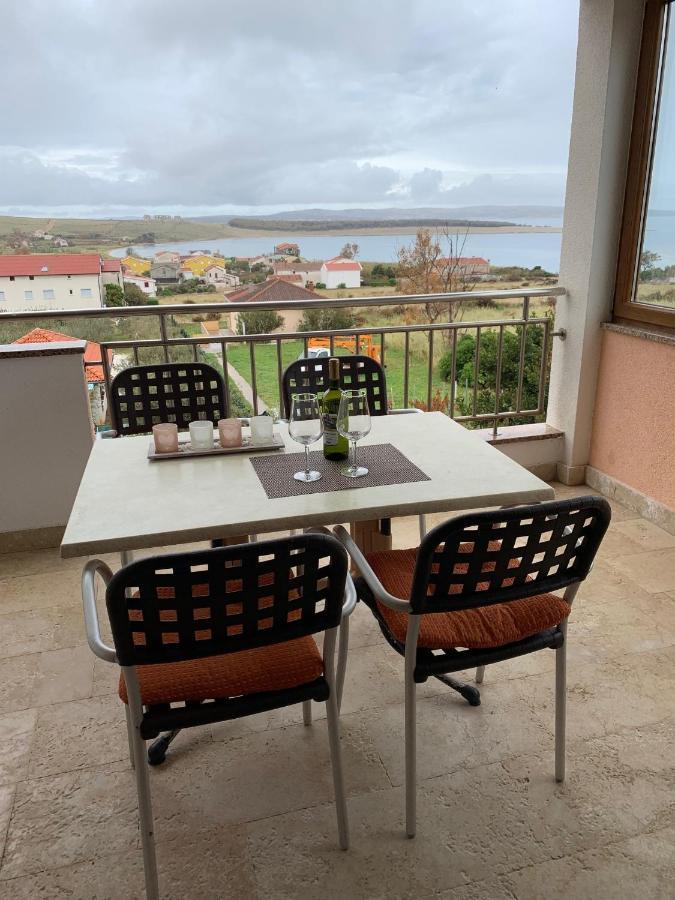 Family Friendly Apartments With A Swimming Pool Povljana, Pag - 244 Buitenkant foto
