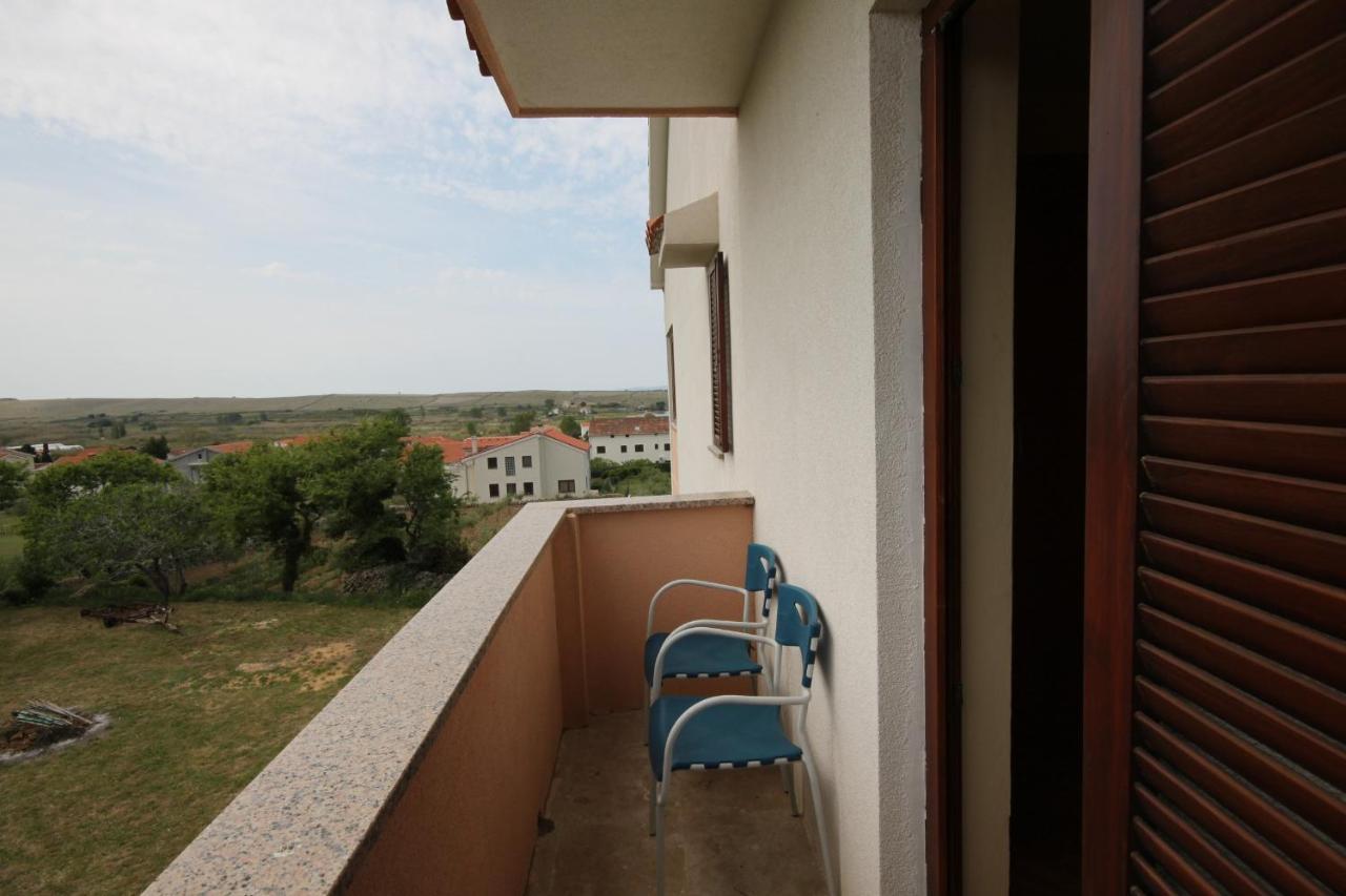 Family Friendly Apartments With A Swimming Pool Povljana, Pag - 244 Buitenkant foto