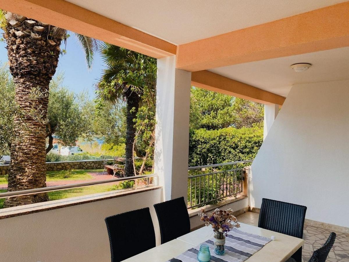 Family Friendly Apartments With A Swimming Pool Povljana, Pag - 244 Buitenkant foto