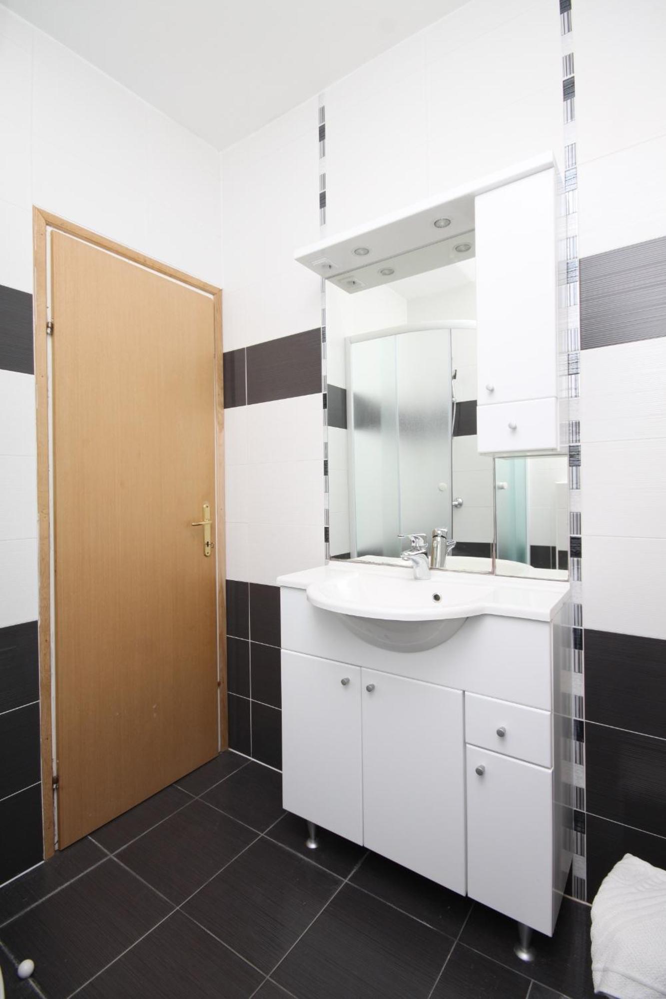 Family Friendly Apartments With A Swimming Pool Povljana, Pag - 244 Kamer foto